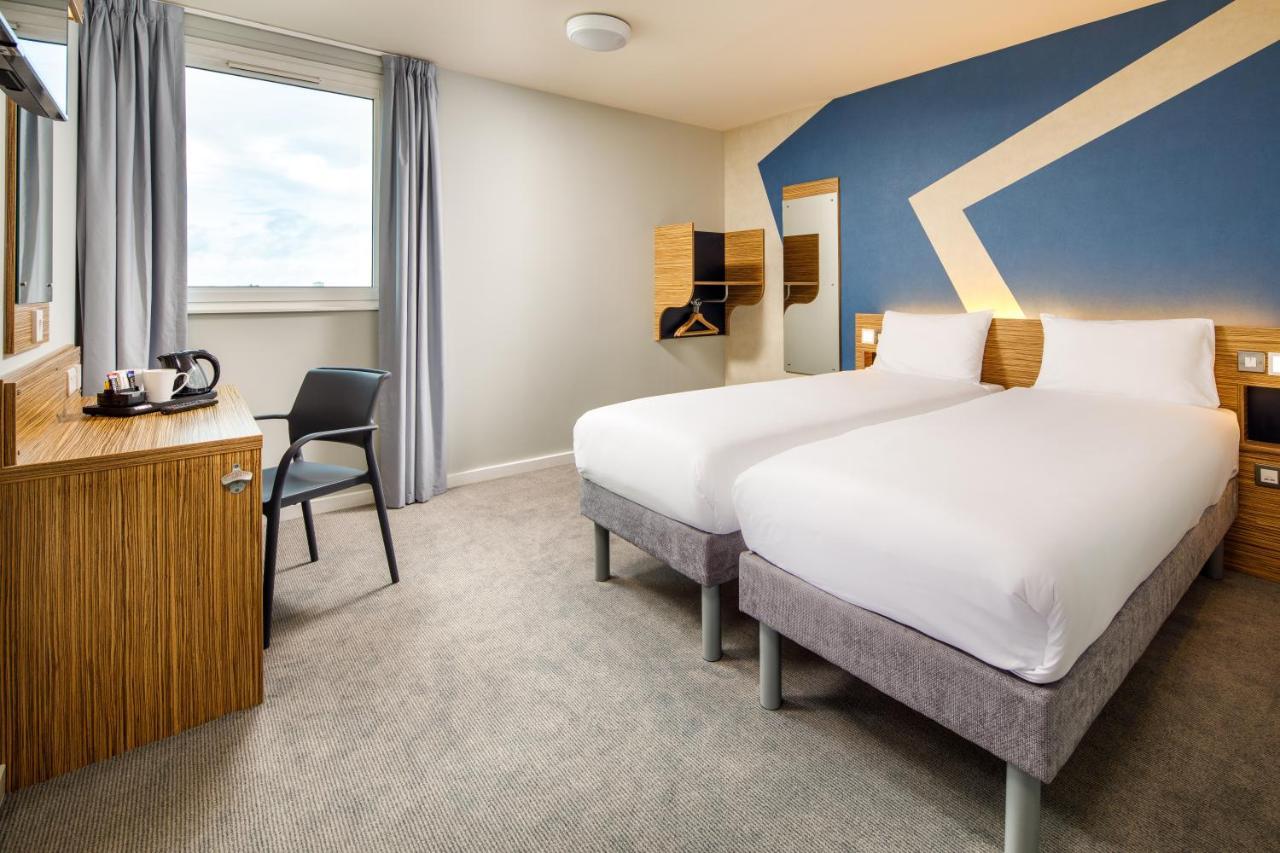 Ibis Budget London Heathrow Central Χάνσλοου Εξωτερικό φωτογραφία