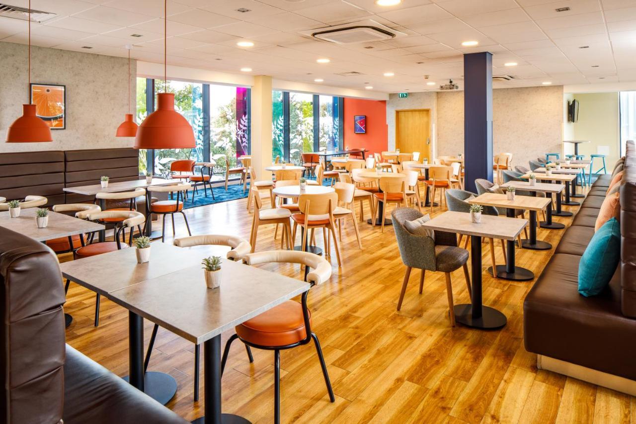 Ibis Budget London Heathrow Central Χάνσλοου Εξωτερικό φωτογραφία