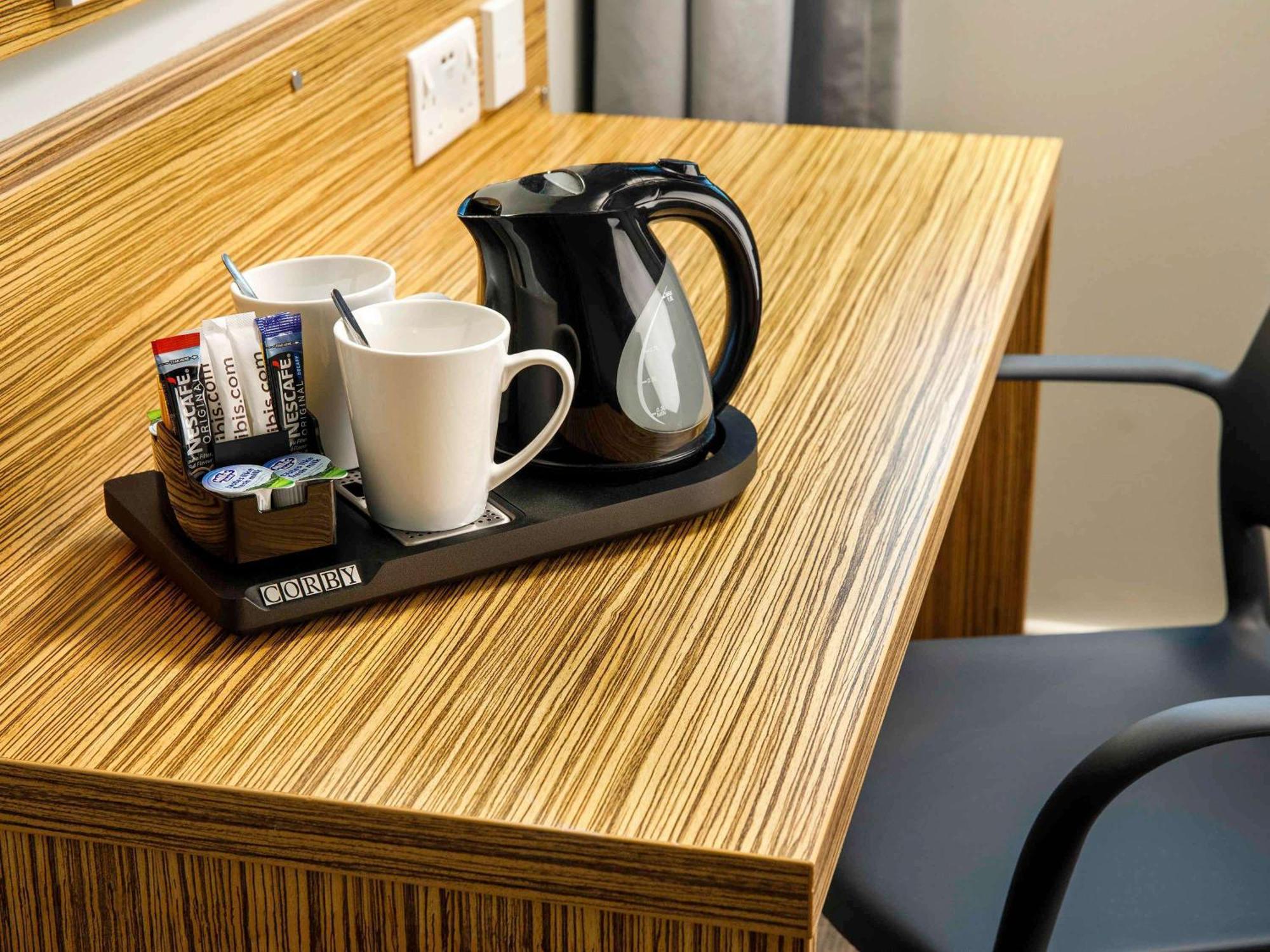 Ibis Budget London Heathrow Central Χάνσλοου Εξωτερικό φωτογραφία