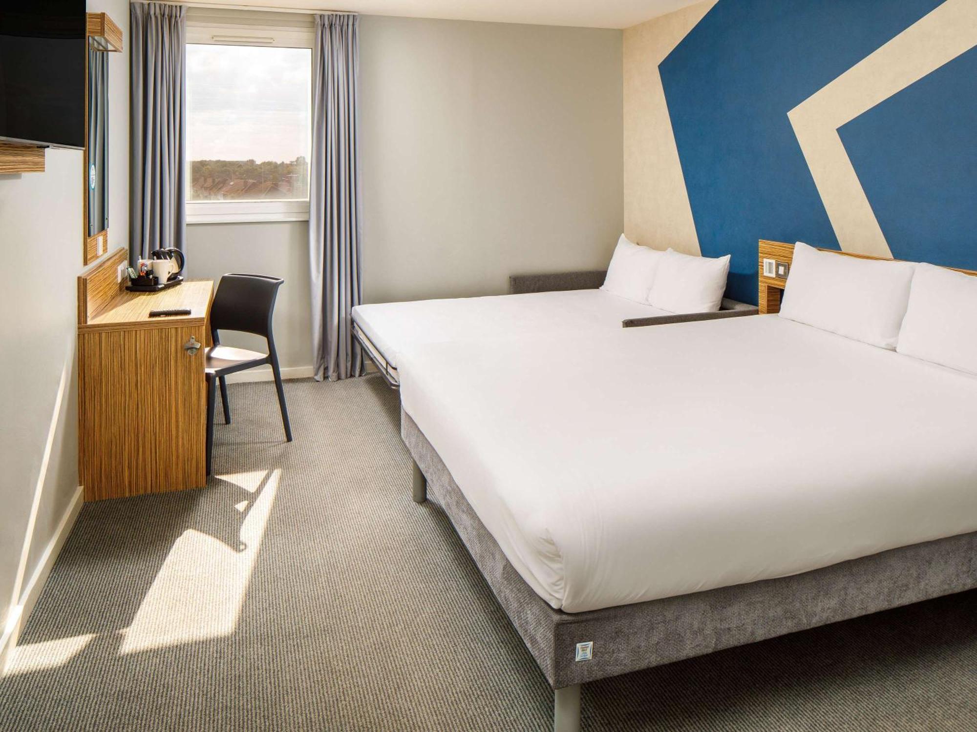 Ibis Budget London Heathrow Central Χάνσλοου Εξωτερικό φωτογραφία